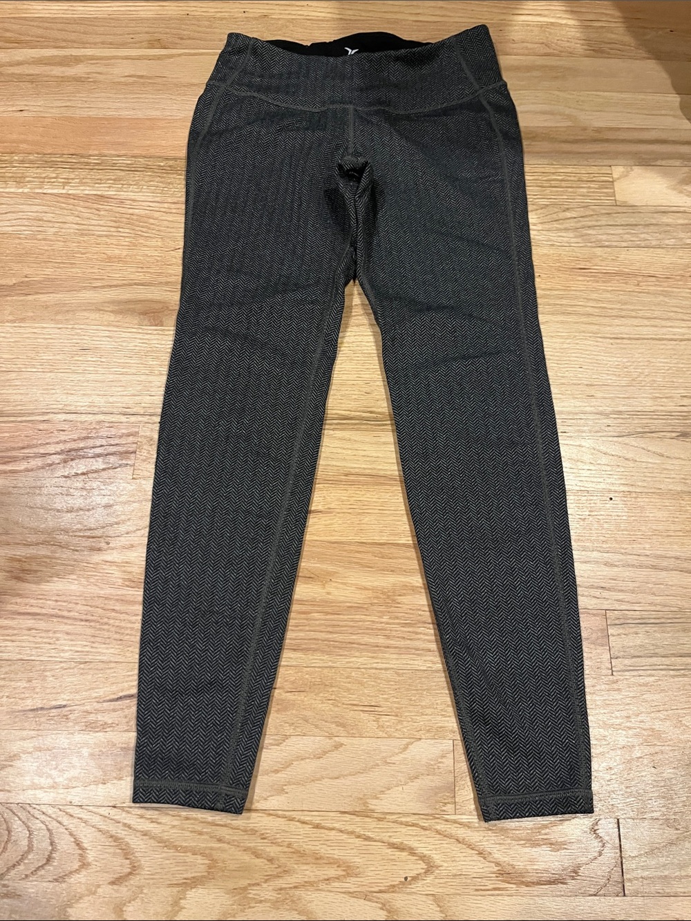 Old Navy Charcoal Herringbone woman’s Leggings